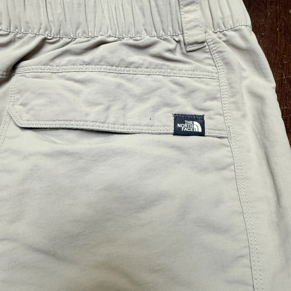 The North Face Convertible Belted Cargo Pants 36x27 Mens Large Short‎ 7 Pockets